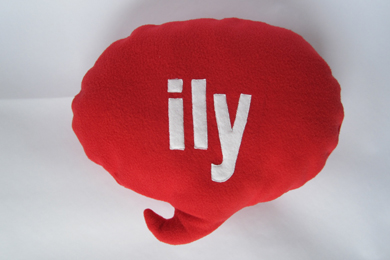 ily Speech Bubble Cushion - Red 